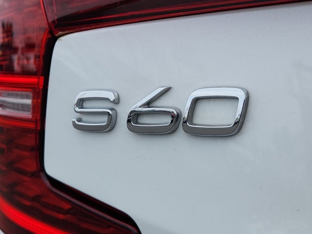 2023 Volvo S60 Ultimate Bright Theme