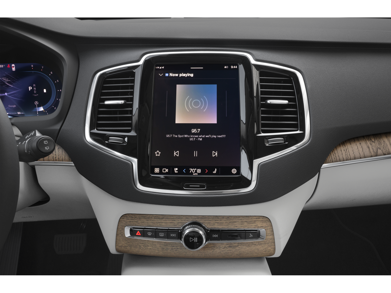 2025 Volvo XC90 Plus