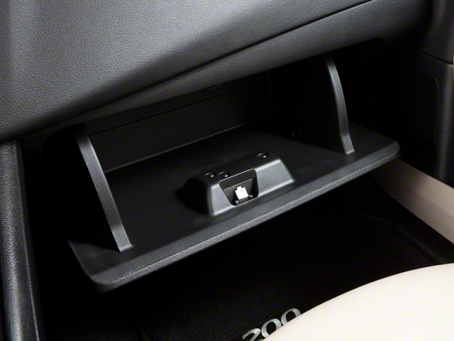 2011 Chrysler 200 Limited