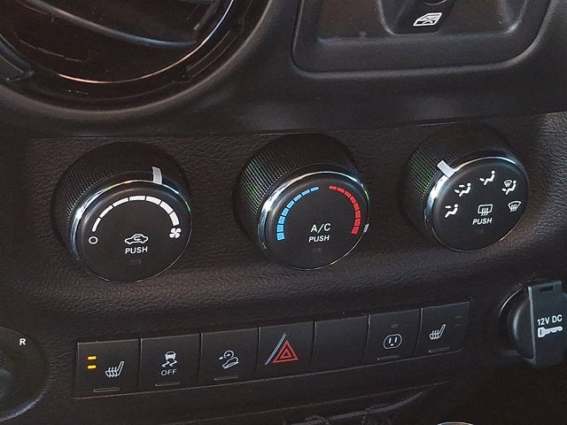 2014 Jeep Wrangler Unlimited Altitude