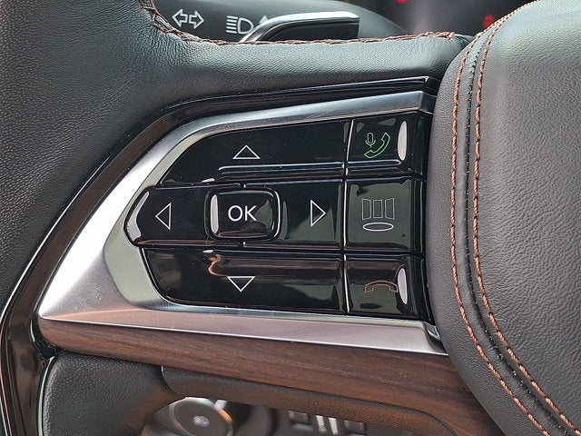 2023 Jeep Grand Cherokee Summit