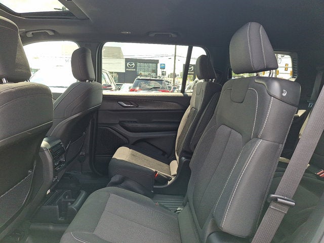 2024 Jeep Grand Cherokee L Laredo X