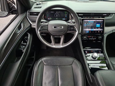 2022 Jeep Grand Cherokee 4xe Overland