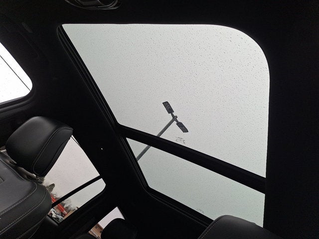 2022 Jeep Grand Cherokee 4xe Overland