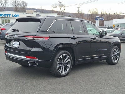 2022 Jeep Grand Cherokee 4xe Overland