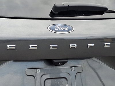 2020 Ford Escape SE