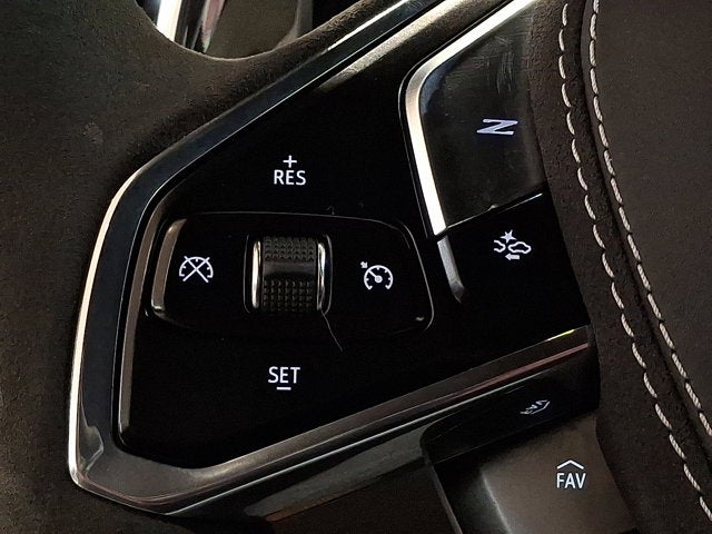 2025 Chevrolet Corvette 2LT