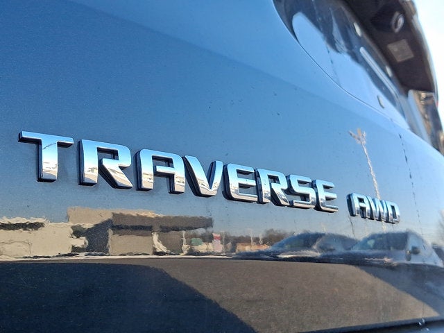 2023 Chevrolet Traverse LT Leather