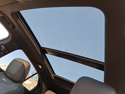 2023 Cadillac XT4 AWD Premium Luxury