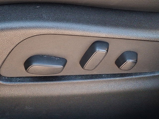 2023 Cadillac XT4 AWD Premium Luxury