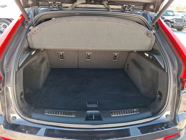 2023 Cadillac XT4 AWD Premium Luxury