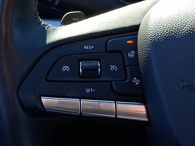 2023 Cadillac XT4 AWD Premium Luxury