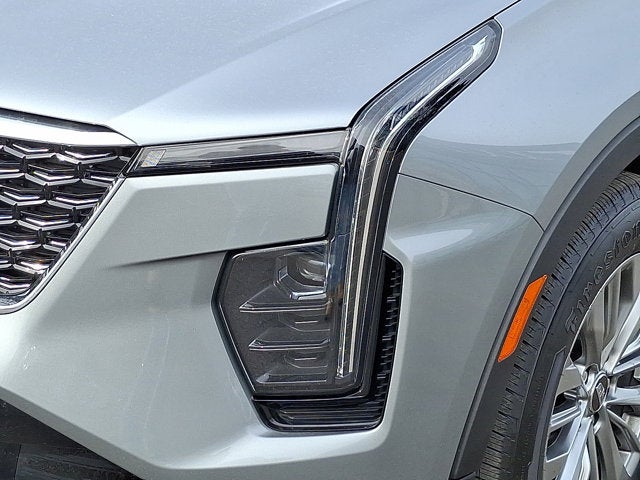 2025 Cadillac XT4 AWD Premium Luxury
