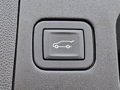 2025 Cadillac XT4 AWD Premium Luxury