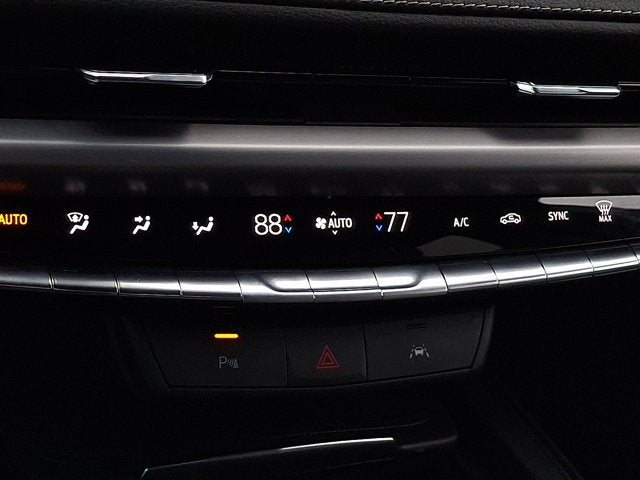 2025 Cadillac XT4 AWD Premium Luxury