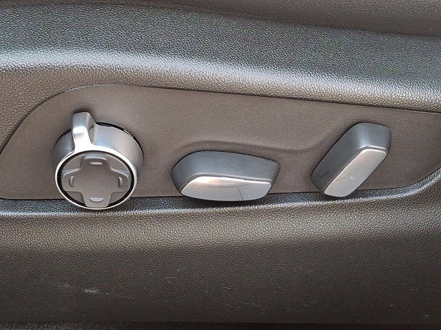 2025 Cadillac XT4 AWD Sport