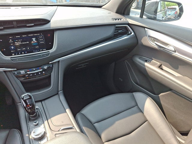 2023 Cadillac XT6 AWD Luxury