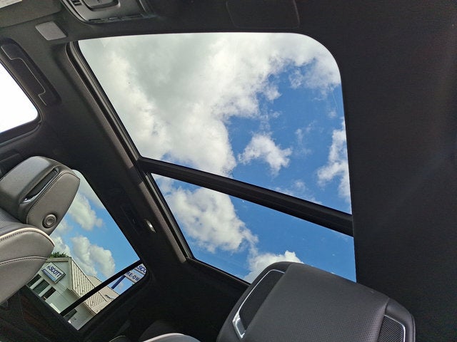 2024 Cadillac Escalade ESV 4WD Premium Luxury