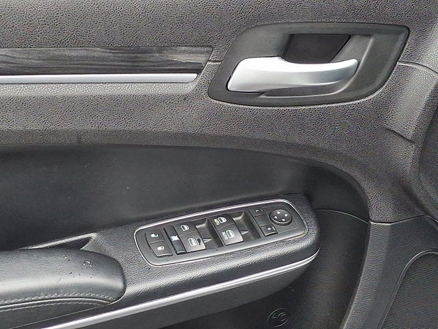 2015 Chrysler 300 Limited