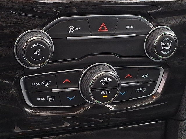 2015 Chrysler 300 Limited