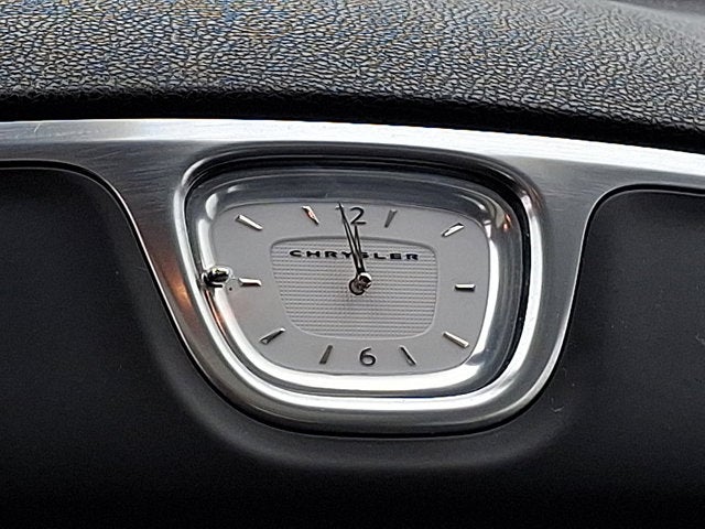 2015 Chrysler 300 Limited