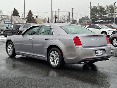 2015 Chrysler 300 Limited