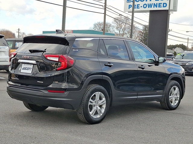 2022 GMC Terrain SLE