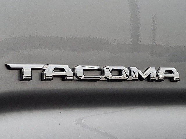 2022 Toyota Tacoma 4WD SR5