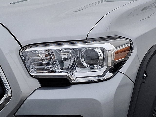 2022 Toyota Tacoma 4WD SR5