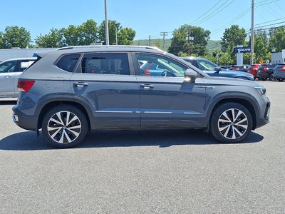 2023 Volkswagen Taos SE