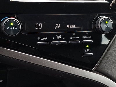 2019 Toyota Camry SE