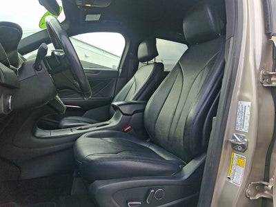 2015 Lincoln MKC Base