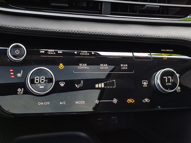 2022 INFINITI QX60 LUXE