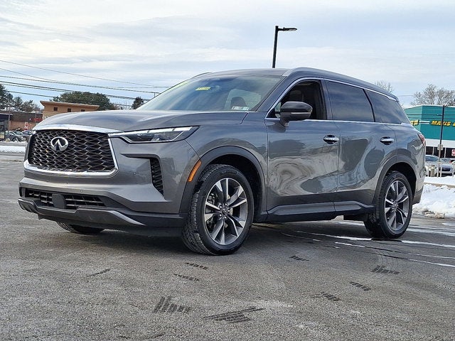 2022 INFINITI QX60 LUXE