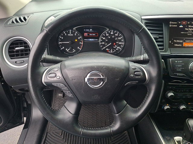 2019 Nissan Pathfinder SV