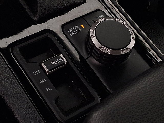 2022 Toyota Tundra 4WD SR5