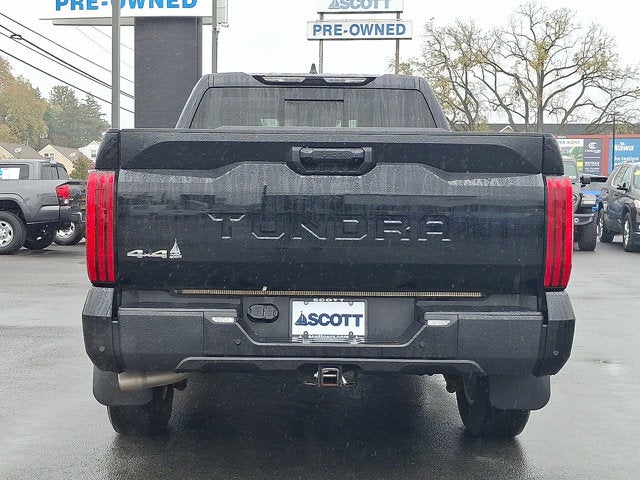 2022 Toyota Tundra 4WD SR5
