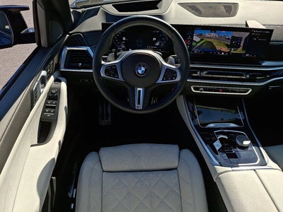 2025 BMW X5 M60i