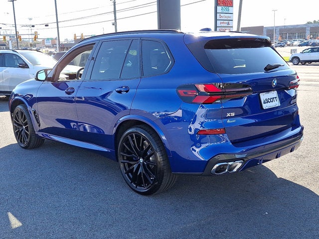 2025 BMW X5 M60i