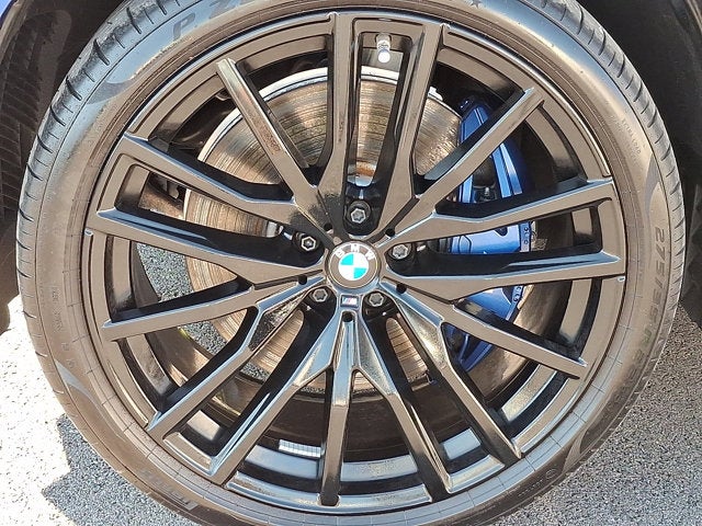 2025 BMW X5 M60i