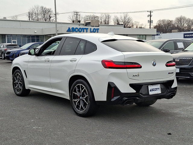 2023 BMW X4 M40i