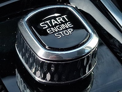 2024 Volvo S60 Recharge Plug-In Hybrid Ultimate Dark Theme