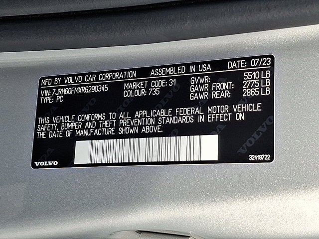 2024 Volvo S60 Recharge Plug-In Hybrid Ultimate Dark Theme