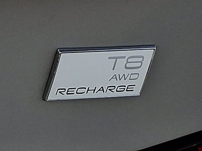 2024 Volvo S60 Recharge Plug-In Hybrid Ultimate Dark Theme