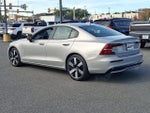 2024 Volvo S60 Recharge Plug-In Hybrid Ultimate Dark Theme