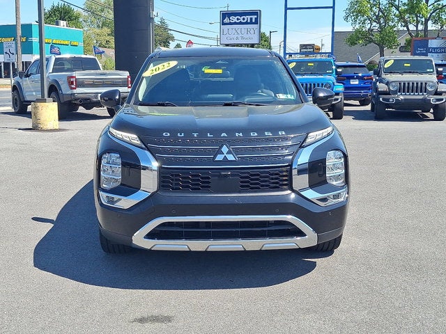 2022 Mitsubishi Outlander SE