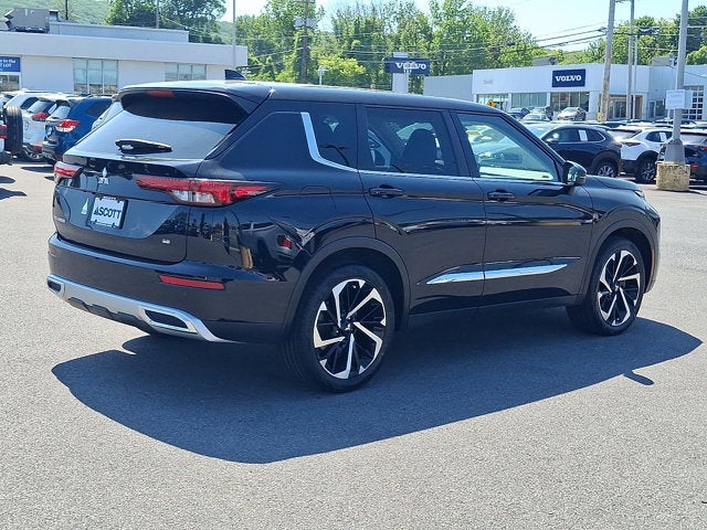 2022 Mitsubishi Outlander SE
