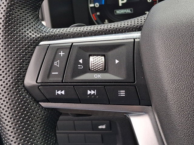2023 Mitsubishi Outlander Base