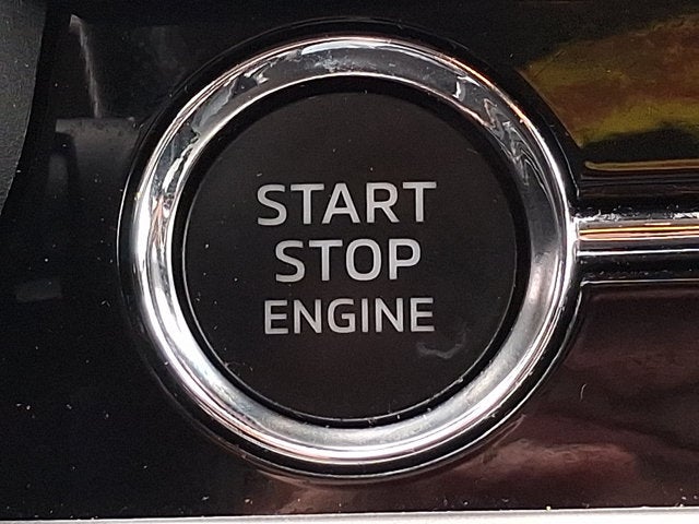 2023 Mitsubishi Outlander Base
