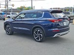 2023 Mitsubishi Outlander Base